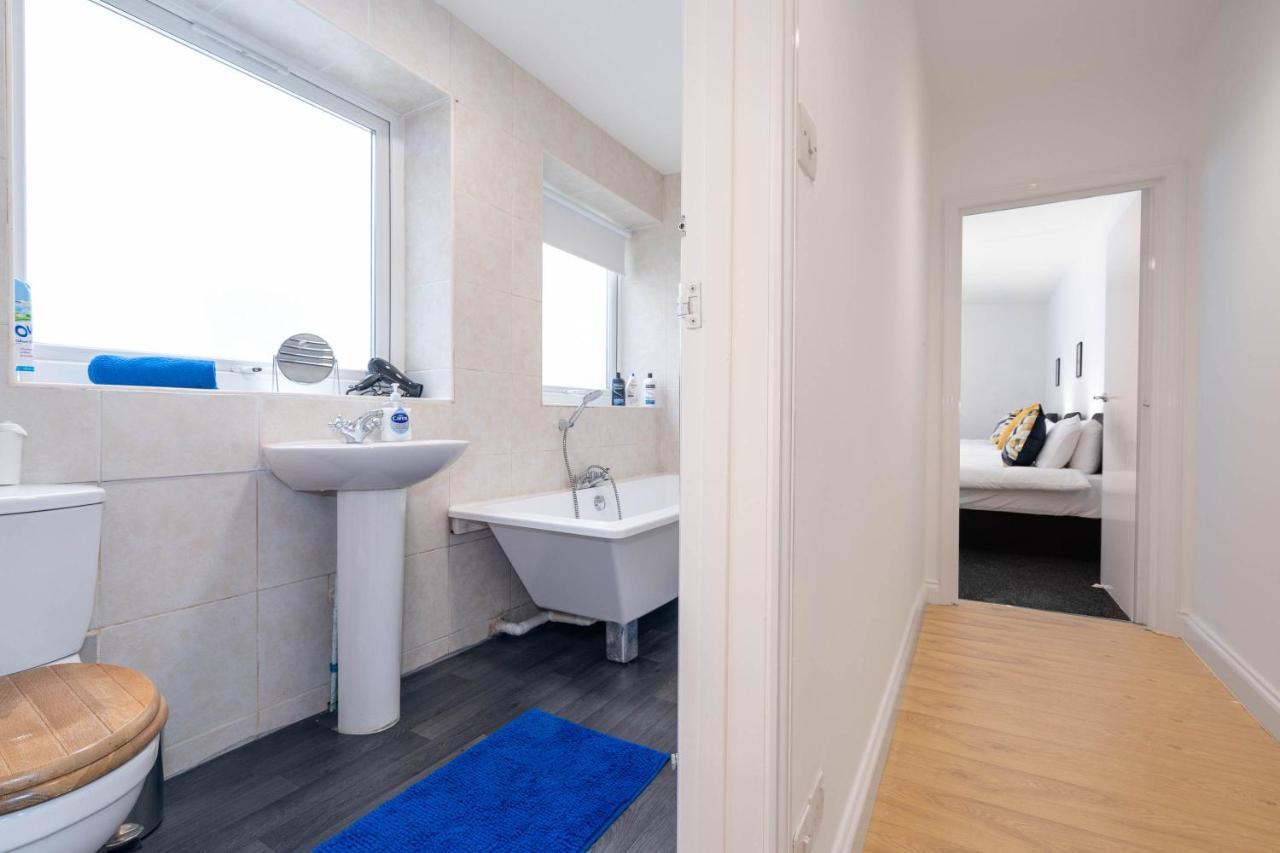 Three Bedroom Apartment- One Choice Stays Serviced Accommodation- Jewellery Quarter Μπέρμιγχαμ Εξωτερικό φωτογραφία