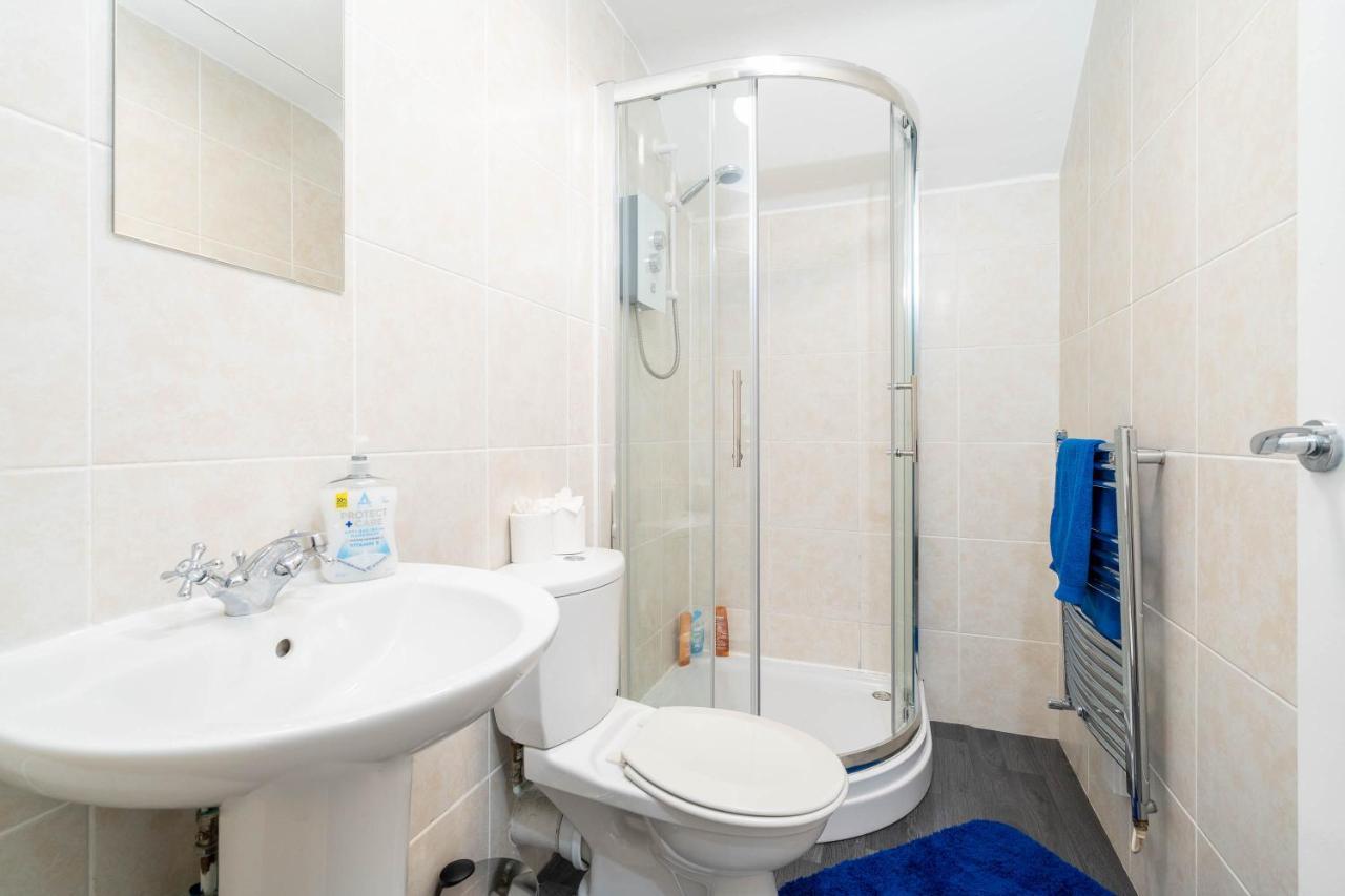 Three Bedroom Apartment- One Choice Stays Serviced Accommodation- Jewellery Quarter Μπέρμιγχαμ Εξωτερικό φωτογραφία