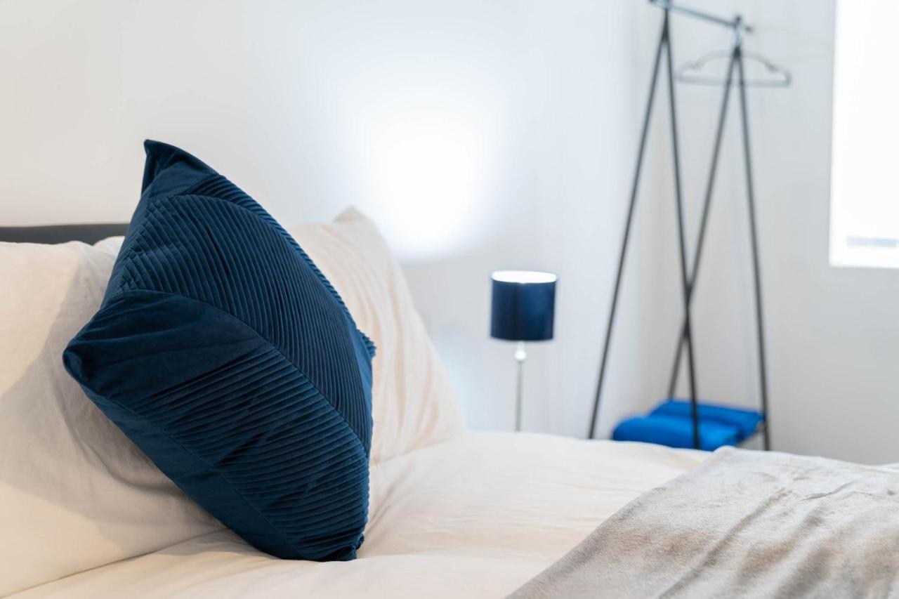 Three Bedroom Apartment- One Choice Stays Serviced Accommodation- Jewellery Quarter Μπέρμιγχαμ Εξωτερικό φωτογραφία