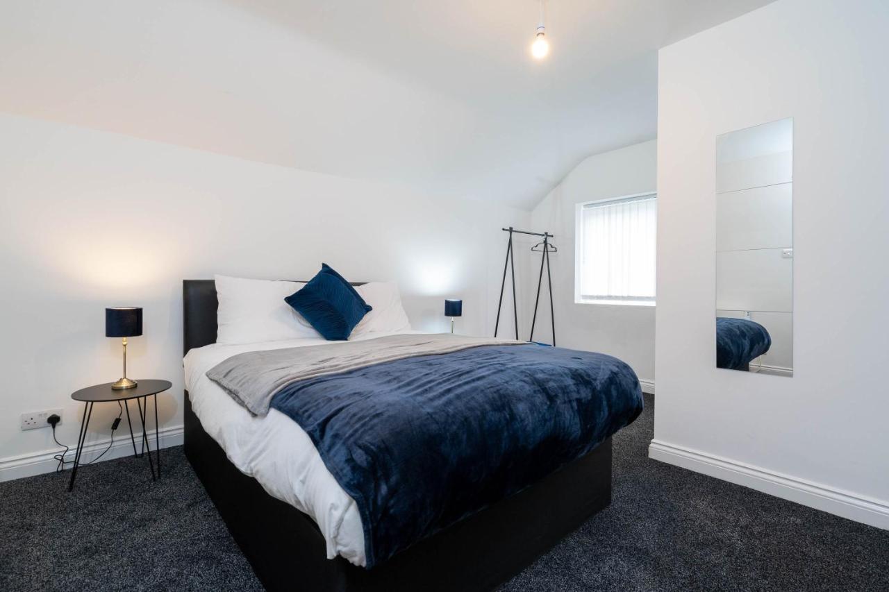 Three Bedroom Apartment- One Choice Stays Serviced Accommodation- Jewellery Quarter Μπέρμιγχαμ Εξωτερικό φωτογραφία