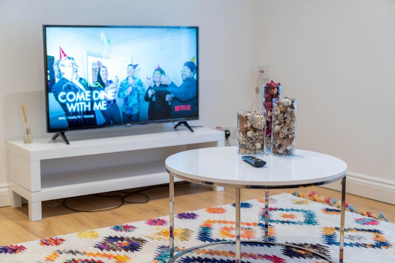 Three Bedroom Apartment- One Choice Stays Serviced Accommodation- Jewellery Quarter Μπέρμιγχαμ Εξωτερικό φωτογραφία