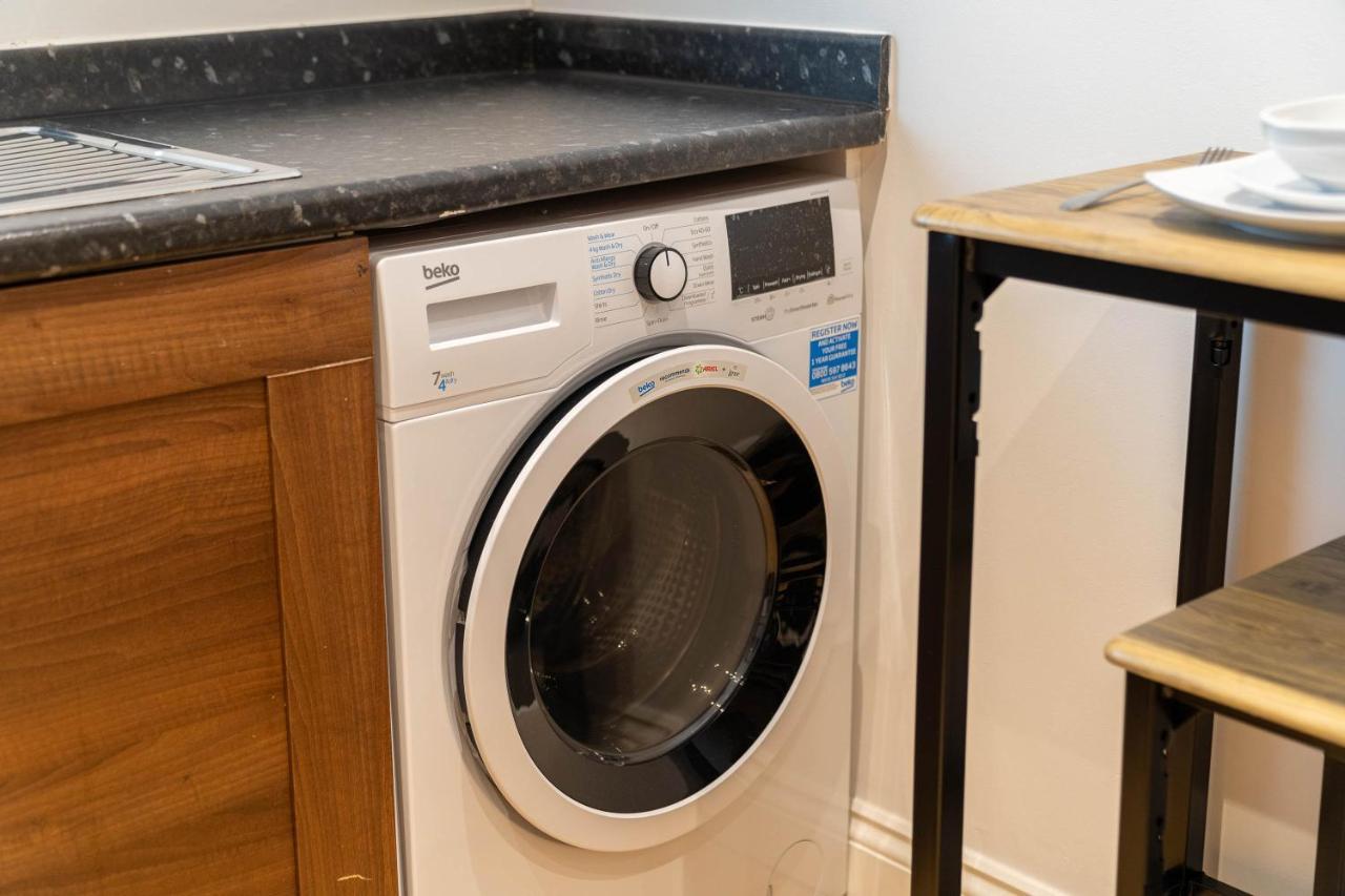 Three Bedroom Apartment- One Choice Stays Serviced Accommodation- Jewellery Quarter Μπέρμιγχαμ Εξωτερικό φωτογραφία
