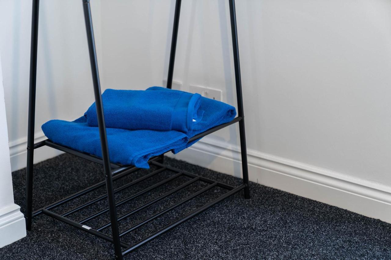 Three Bedroom Apartment- One Choice Stays Serviced Accommodation- Jewellery Quarter Μπέρμιγχαμ Εξωτερικό φωτογραφία