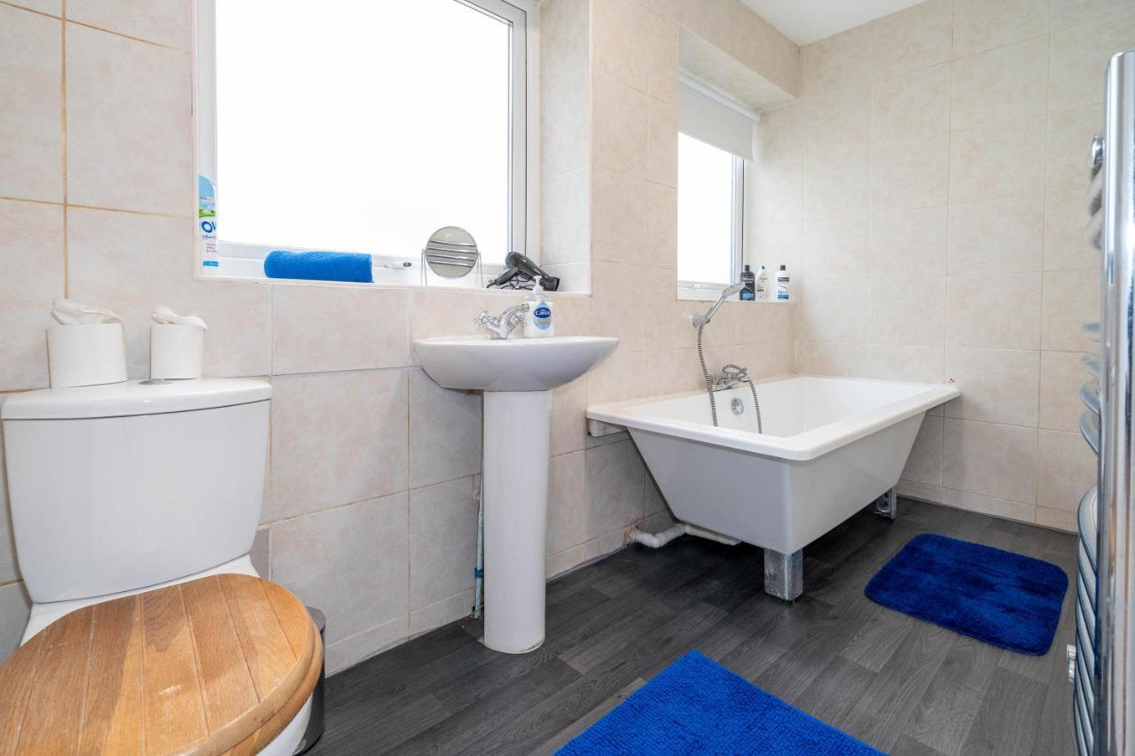 Three Bedroom Apartment- One Choice Stays Serviced Accommodation- Jewellery Quarter Μπέρμιγχαμ Εξωτερικό φωτογραφία